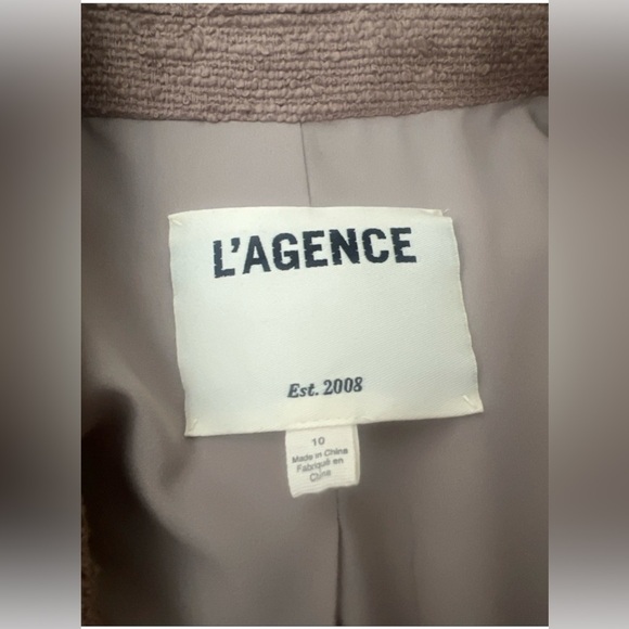 New L'AGENCE KENZIE DOUBLE-BREASTED BLAZER In Light Mocha Sz 10 $595 - Picture 6 of 8